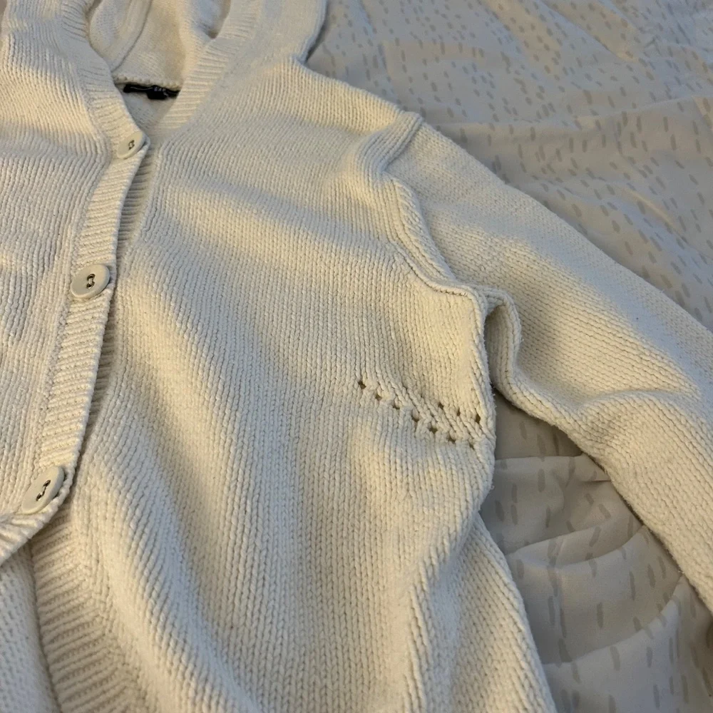 Sweater - Picture 3 of 4